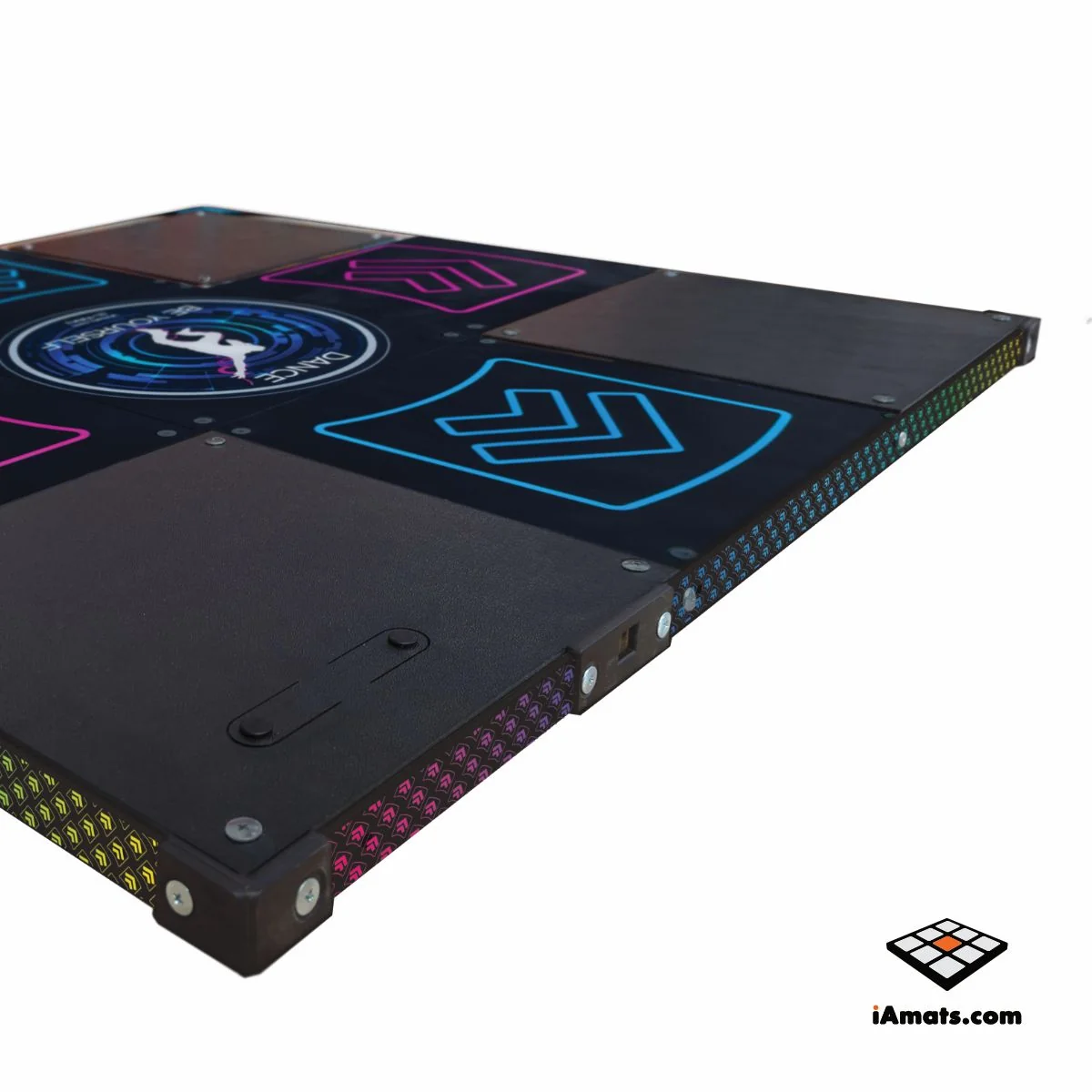 LTEK 사이드 브래킷 Alu - Interactive Mats L-TEK 맞춤형 그라데이션 그래픽이 인쇄된 LTEK 하드 댄스 패드용 알루미늄 측면 프로파일 - 하드 LTEK 매트에 설치한 상태에서의 현장 모습 - 2