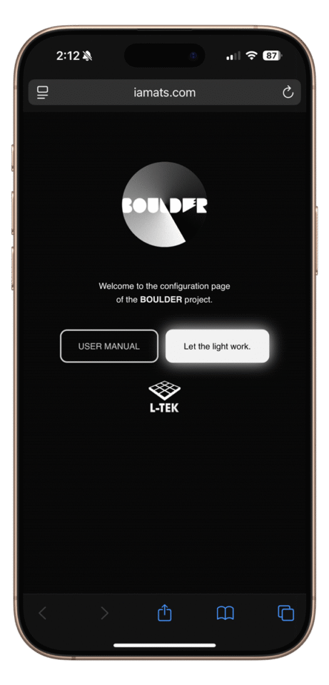 L'outil de programmation web Boulder sur l'écran d'un téléphone